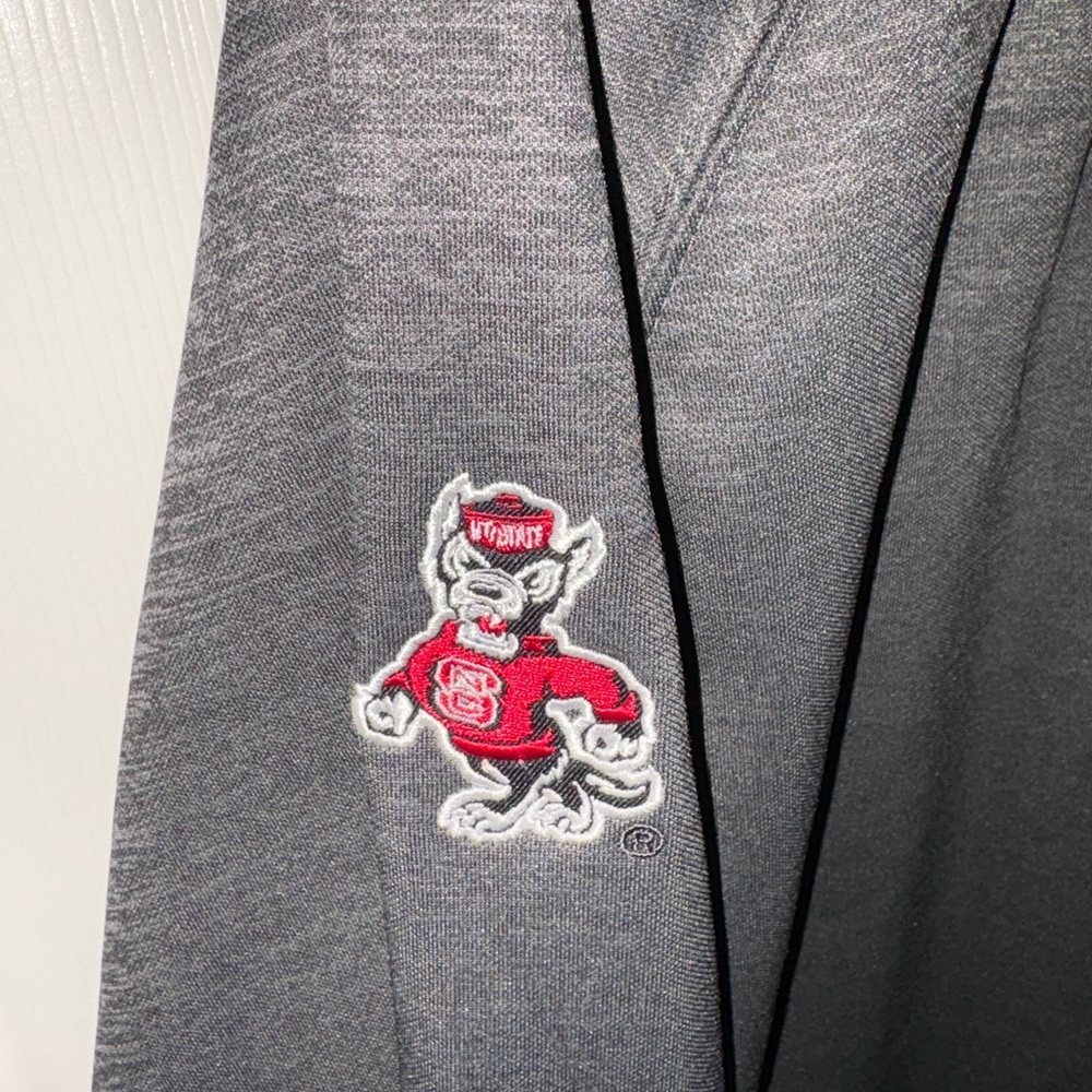 NC State Wolfpack Gray Hoodie - Picture 5 of 13